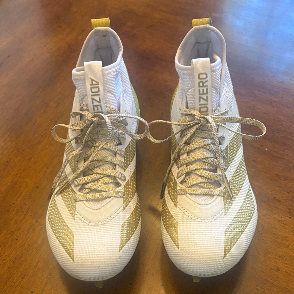 All sports cleats Adidas White and Gold‎ Cleats Unisex Men’s size 7 Womens 9